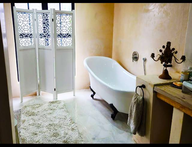 4 BEDROOM FREESTANDING FOR SALE IN KLEINMOND CENTRAL